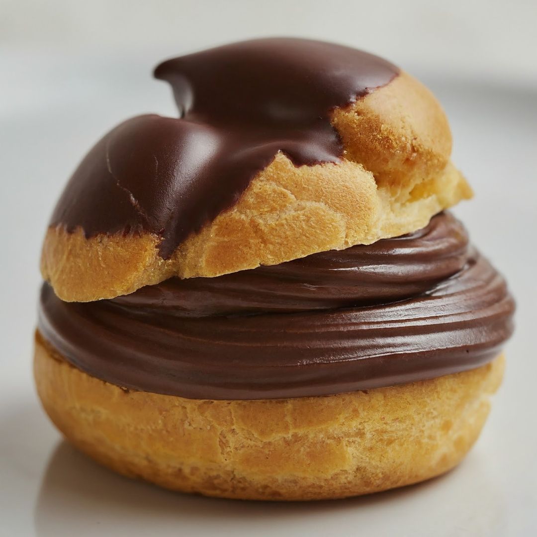 Choux à La crème de Chocolat et Or Noir